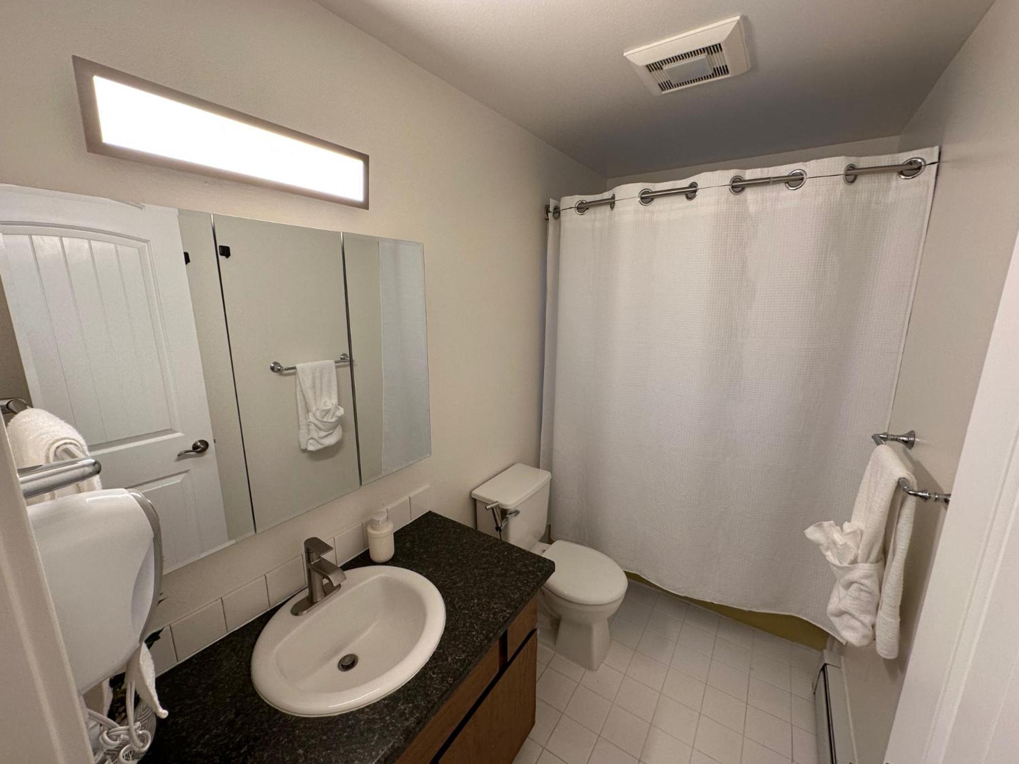 Stay Anchorage! Furnished Two Bedroom Apartments With High Speed Wifi Bilik gambar